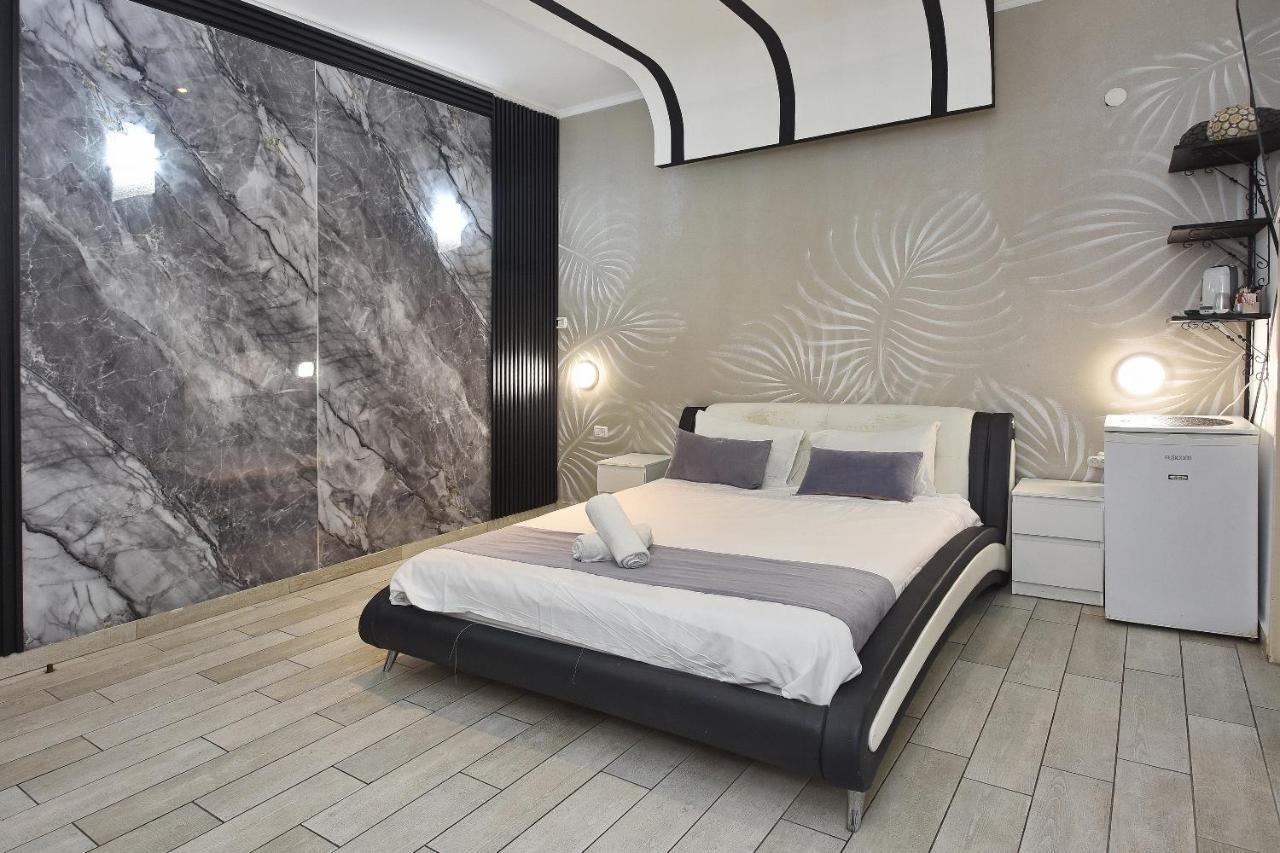Nofim Suites Тиберия Екстериор снимка