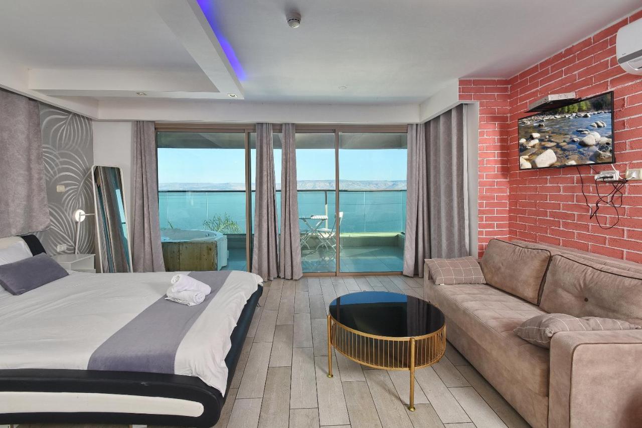 Nofim Suites Тиберия Екстериор снимка